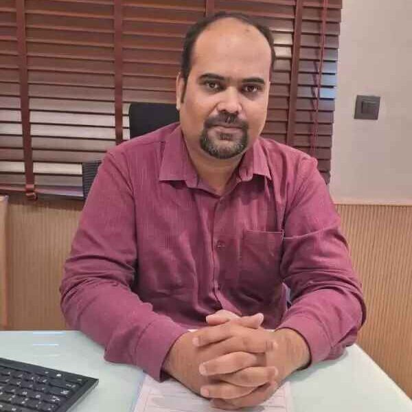 Dr. Lalit Banswal - Best Cancer Specialist in Pune | Chief Cancer & GI Surgeon | Laparoscopic & Robotic Surgeon in Pune