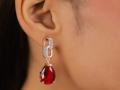 red earrings for women
