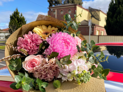 NAZ Flowers and Gifts