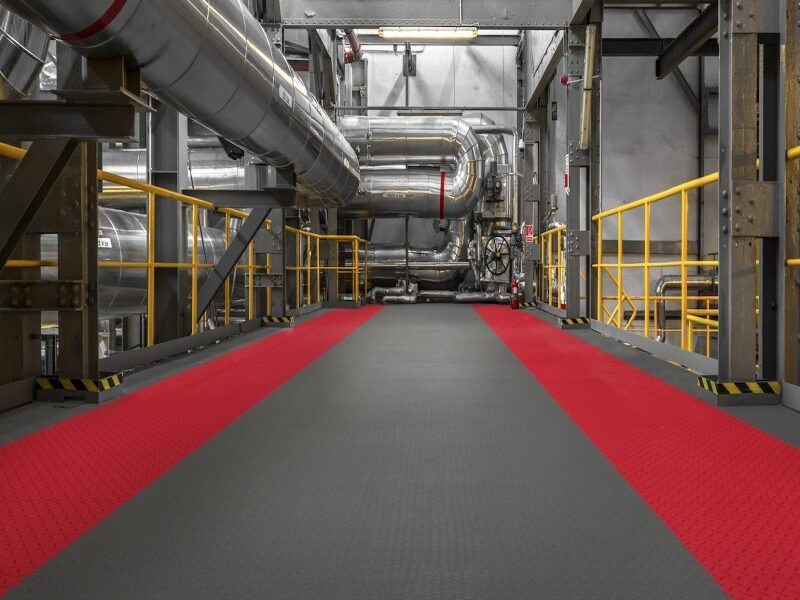 Morefloor Easy Care Floor Covering Service: PVC Tiles in Garage, Fitness Floor, Industrial Floor, PVC Flooring Tiles