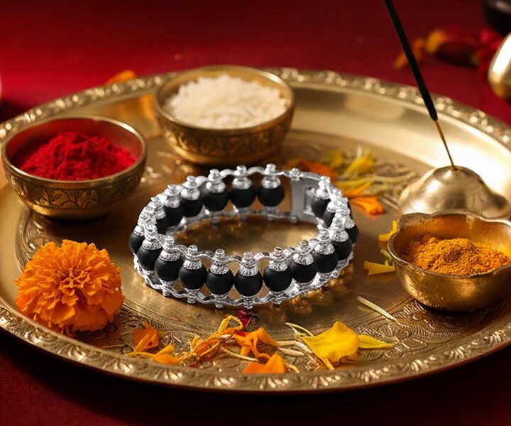 Karungali Mala: Powerful Benefits, Meaning, Uses & Spiritual Significance
