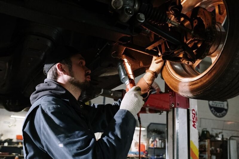 Logbook servicing Melbourne - Carnegie Automotive